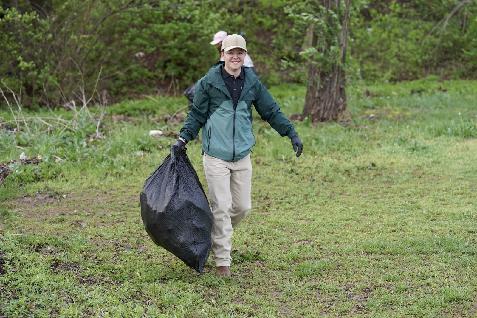 Community cleanup day at Will Rogers Park